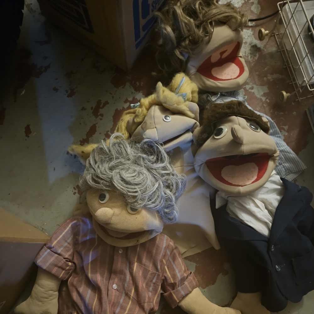 4 vintage puppets